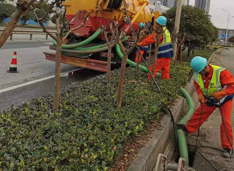 六枝特市政管道清淤